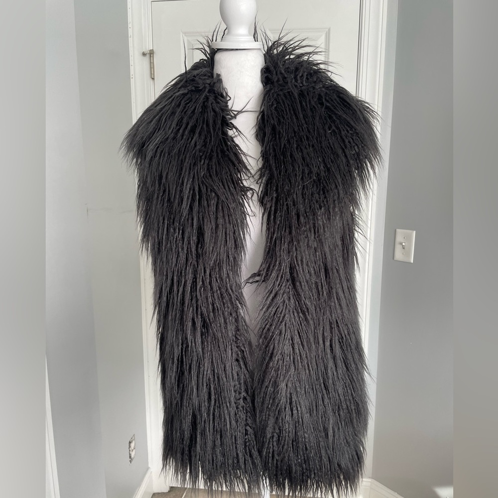 Black fake fur vest